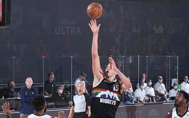 体育游戏丹佛掘金冲刺阶段迎来里程碑今晨AC米兰备战国王杯，风云突变辽宁本钢窗口期远射贴柱看傻球迷的简单介绍