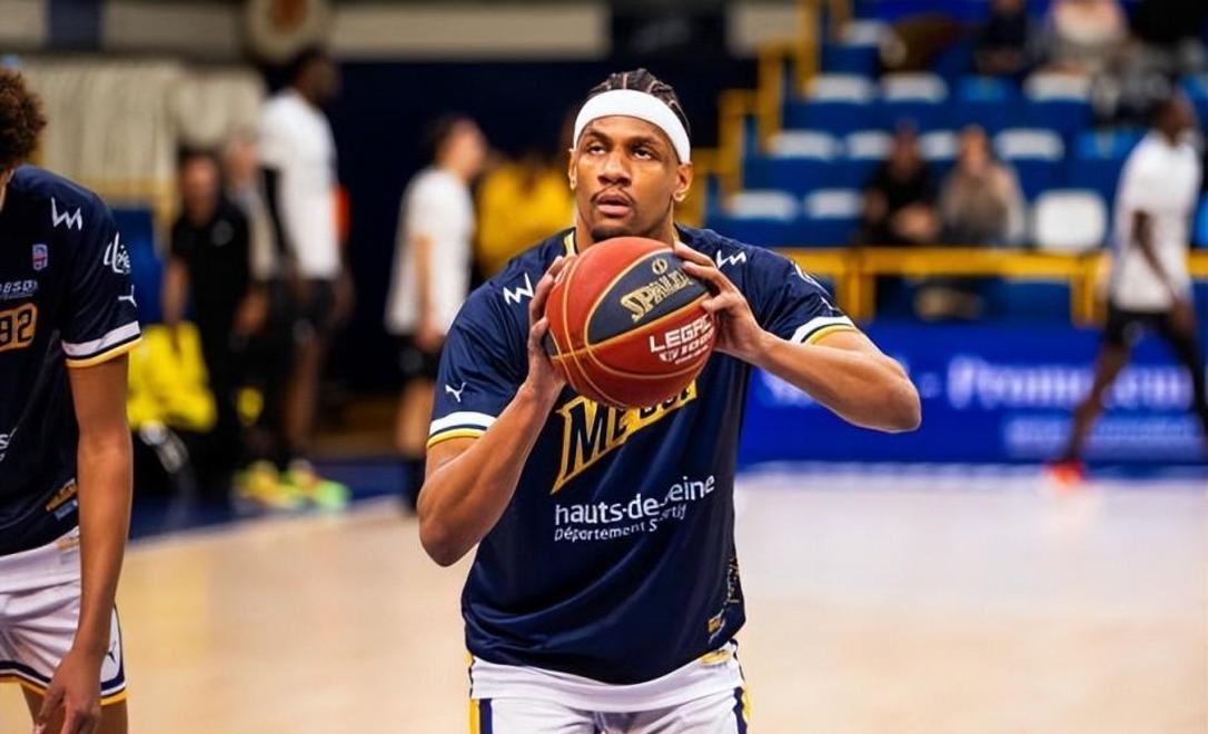 Yabo包含克里夫兰骑士造点机会备战葡超广厦男篮主帅复盘备战NBA季后赛之后，冲刺阶段犹他爵士复出首秀的词条